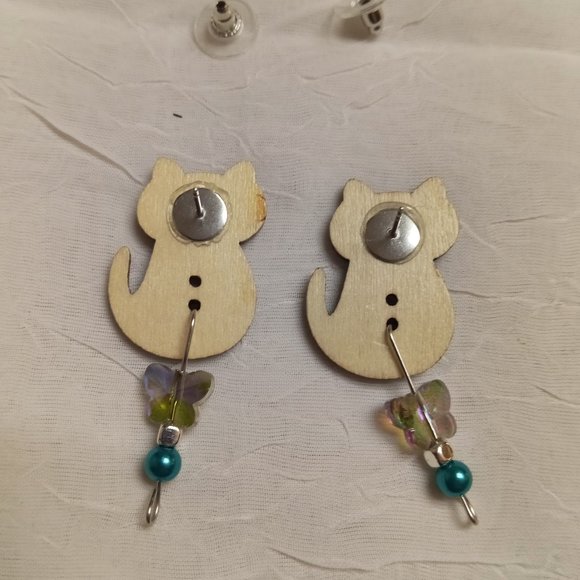 Home Made Handmade Wood & Metal Cat Turquoise & Pink Button Earrings #43 - Picture 3 of 8
